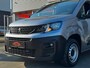 Peugeot Partner 1.2T Premium MARGE Benzine 3-Persoons Navi 20.000km 1e Eigenaar