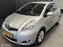 Toyota Yaris 1.3 VVTi Automaat-Parkeersensor-Cruise Contr.