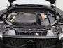 Volvo XC60 2.0 T6 Plug-in hybrid AWD Plus Dark | Automaat | Trekhaak | Panorama dak | Achterbank verwarming | Stoel/Stuur verwarming | Virtual cockpit | Memory seat | Leder | Camera | Apple carplay