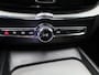 Volvo XC60 2.0 T6 Plug-in hybrid AWD Plus Dark | Automaat | Trekhaak | Panorama dak | Achterbank verwarming | Stoel/Stuur verwarming | Virtual cockpit | Memory seat | Leder | Camera | Apple carplay