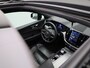 Volvo XC60 2.0 T6 Plug-in hybrid AWD Plus Dark | Automaat | Apple Carplay / Android Auto | Navigatie | Trekhaak | Panoramadak | Memory Seats | Stoel-Stuurverwaming | Achterbank verwarmd | Elektrische Achterklep | Half-Leder | Climate Control | Camera | Lichtmetalen Velgen |