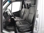 Mercedes-Benz Sprinter 317 CDI | Aut. | L2 H1 | Select | 3500 KG. AHW | ACHTERUITRIJCAMERA | NAVIGATIE | CRUISE CONTROL | TREKHAAK | BETIMMERDE LAADRUIMTE | 3-ZITS | LICHT -/ REGEN SENSOR | CERTIFIED