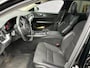 Volvo V60 2.0 T8 Twin Engine AWD Momentum Pro | Adaptieve Cruise Control | Panoramadak | Donker Glas | Parkeersensoren Voor en Achter | Stoel en Stuurverwarming |