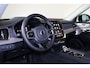Volvo XC90 T8 Recharge AWD Ultra Dark - Luchtvering - Panorama/schuifdak - IntelliSafe Assist & Surround - 360º Camera - Bowers & Wilkins audio - Adaptieve LED koplampen - Verwarmde voorstoelen, stuur & achterbank - Parkeersensoren voor & achter - Elektr. bedienb. voorstoelen met geheugen - Geventileerde voorstoelen - Head up display - Draadloze tel. lader - Extra getint glas - Elektr. inklapbare trekhaak - 22' LMV