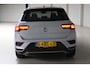 Volkswagen T-Roc 1.5 TSI Style Navigatie | Inklapbare spiegels | Climate Control | Privacy Glass