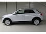 Volkswagen T-Roc 1.5 TSI Style Navigatie | Inklapbare spiegels | Climate Control | Privacy Glass