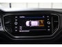 Volkswagen T-Roc 1.5 TSI Style Navigatie | Inklapbare spiegels | Climate Control | Privacy Glass