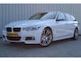 BMW 3-Serie Touring 320i M Sport Shadow Executive | Incl. 12 maanden garantie | 100% onderhouden | Head-up display | Cruise control | stoelverwarming | Navigatie | Parkeersensoren | Climate control |