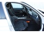 BMW 3-Serie Touring 320i M Sport Shadow Executive | Incl. 12 maanden garantie | 100% onderhouden | Head-up display | Cruise control | stoelverwarming | Navigatie | Parkeersensoren | Climate control |