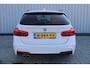 BMW 3-Serie Touring 320i M Sport Shadow Executive | Incl. 12 maanden garantie | 100% onderhouden | Head-up display | Cruise control | stoelverwarming | Navigatie | Parkeersensoren | Climate control |