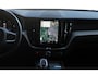 Volvo XC60 T8 455PK Automaat AWD Plus Black Edition Panoramisch schuif-kanteldak / Google infotainment / Adaptieve cruise control / 21" lichtmetalen velgen / Parkeersensoren voor en achter met camera