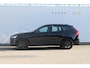 Volvo XC60 T8 455PK Automaat AWD Plus Black Edition Panoramisch schuif-kanteldak / Google infotainment / Adaptieve cruise control / 21" lichtmetalen velgen / Parkeersensoren voor en achter met camera