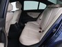 BMW 3-Serie 318i Luxury Edition | Sportstoelen | Leder | Stoelverwarming | Full LED | Navigatie | Parkeerhulp | Cruise control | Climate control | Bluetooth | Origineel NL