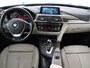 BMW 3-Serie 318i Luxury Edition | Sportstoelen | Leder | Stoelverwarming | Full LED | Navigatie | Parkeerhulp | Cruise control | Climate control | Bluetooth | Origineel NL