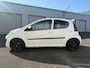 Peugeot 107 Achteruitrijcamera, airco, spoiler
