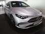 Mercedes-Benz CLA 180 Business Solution Luxury | Dodehoekassistent | Panoramadak | Stoelverwarming | LED koplampen | Adaptieve cruisecontrol | Achteruitrijcamera |