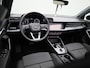 Audi A3 Sportback 30 TFSI S edition 116 PK l S-Line exterieur | Automaat | Adaptive cruise control | Panoramadak | Camera | Head-up display | Navigatie | SONOS | Autom. airconditioning 3 zones | Stoelverwarming voorin | Trekhaak | Lichtpakket ambient lighting |