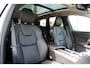 Volvo XC60 2.0 T8 Plus Dark / INCL. 12 mnd BOVAG / Full Option / Luchtverin