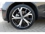Volvo XC60 2.0 T8 Plus Dark / INCL. 12 mnd BOVAG / Full Option / Luchtverin