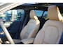 Volvo XC40 1.5 T5 Recharge 262 PK PHEV Inscription, Leder, Panoramadak, Winterpakket
