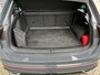 Volkswagen Tiguan 1.4 TSI eHybrid R-Line Business+ / Digitaal dashboard / Pano / Navigatie / App connect / Camera / Parkeersensoren V+A / Zwenkbare trekhaak / P4