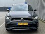 Volkswagen Tiguan 1.4 TSI eHybrid R-Line Business+ / Digitaal dashboard / Pano / Navigatie / App connect / Camera / Parkeersensoren V+A / Zwenkbare trekhaak / P4