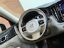 Volvo XC60 2.0 T6 Plug-in AWD Inscription | VOL! | Pano | Luchtvering | Trekhaak | Xenium Pakket | Int.Safe PRO Pakket | HUD | NAP