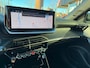 Peugeot 2008 1.2 Hybrid 136 GT Elektr bed. voorstoel / Alcantara / 360 camera / Navi / Stoelverwarming / Keyless