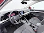 Volkswagen Golf Variant 1.0 eTSI Life Business | Navigatie | Keyless | Camera | Carplay | Stuur-/stoelverwarming | 17''|