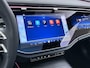 Mercedes-Benz E-klasse 300 e AMG Line | Superscreen | Panorama - Schuifdak | Burmester 4D Surround System | Digital Light | 360° Camera | DAB+ Radio