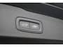 Volvo V60 2.0 T8 Plug-in Hybrid AWD Plus Dark | Long Range PHEV | Panoramadak | Lichtmetalen Velgen 19 inch | BLIS | Cruise Control Adaptief | Elektrisch Verstelbare Voorstoelen | Harman Kardon Audio | Sportstoelen