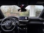 Peugeot 2008 1.2 Hybrid 145 Allure | Climate & Cruise Control | Parkeersensoren voor + achter | AppleCarplay/Android Auto