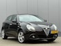 Alfa Romeo Giulietta 1.4 T Distinctive Lusso Automaat - Nero Ertna - Chique