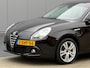 Alfa Romeo Giulietta 1.4 T Distinctive Lusso Automaat - Nero Ertna - Chique