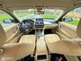 BMW 3-Serie 320i High Executive Cremeleer Navi Pdc Headup