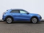 Volkswagen T-Roc Life First Edition 1.5 eTSI 116 PK | App Connect | Camera | 17" velgen | Camera | Stoelverwarming |