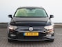 Volkswagen Passat Variant 1.5 TSI Elegance Business R | Afneembare trekhaak | Stoelverwarming | Achteruitrijcamera | Verwarmbare voorruit |