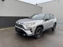Toyota RAV4 2.5 Hybrid Bi-Tone Schuif/kanteldak, Navigatie, Vol Leder, JBL, Stoelverwarming, Achteruitrijcamera, Parkeersensoren