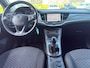 Opel Astra Sports Tourer 1.4 Online Edition van 1ste Eig met parkeersensoren / camera en trekhaak en bluetooth telefoon en airco