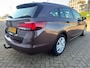 Opel Astra Sports Tourer 1.4 Online Edition van 1ste Eig met parkeersensoren / camera en trekhaak en bluetooth telefoon en airco
