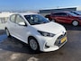 Toyota Yaris 1.5 Hybrid Active Nette Nederlandse auto, achteruitrij camera, navigatie Apple CarPlay/Android Auto, cruise control adaptief