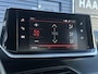 Peugeot 208 1.2 PureTech Allure | Parkeercamera/-sensoren | Navigatie | Cruise Control | Climate Control | Full LED | Apple Carplay/Android Auto | DAB | Lichtmetalen velgen |