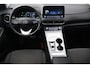 Hyundai Kona Electric EV Fashion 64 kWh 3- Fase SOH 95,8% | Trekhaak | Warmtepomp | Camera | Navigatie | Head-Up Display