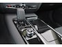 Volvo V60 T6 Plug-in hybrid AWD Core Bright - IntelliSafe Assist & Surround - 360º Camera - Harman/Kardon audio - Verwarmde voorstoelen, stuur & achterbank - Parkeersensoren voor & achter - Extra getint glas - 19' LMV
