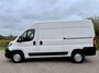 Peugeot Boxer 435 2.0 BlueHDI L2H2 Premium Euro6 2Schuifdeuren AIRCO NAVI 3Pers Camera NAP Dealer onderhouden