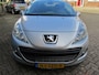 Peugeot 207 CC |1.6 THP|Sport| 2 deurs|Cabrio|elektrisch bedienbaar top|lederen stuurwiel|licht metalen velgen