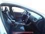 Volvo V40 2.0 T4 Business Sport R-DESIGN / CRUISE / VOORSTOELEN VERWARMD / BLUETOOTH