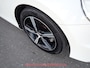 Volvo V40 2.0 T4 Business Sport R-DESIGN / CRUISE / VOORSTOELEN VERWARMD / BLUETOOTH