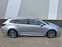 Toyota Corolla Touring Sports 1.8 Hybrid 140 First Edition NL Auto Navi Parkeersensoren Clima Keyless Cruise