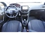 Peugeot 208 1.2 VTi 82PK 5D Allure Climatronic LM Velgen Navigatie